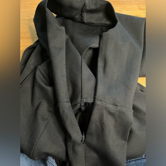 EUC Reformation- Off the Shoulder Stretchy Jumpsuit with Stirrups. Size M. - Picture 7 of 8